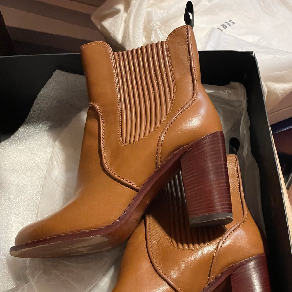 Camel color Marc by Marc Jacobs heeled booties